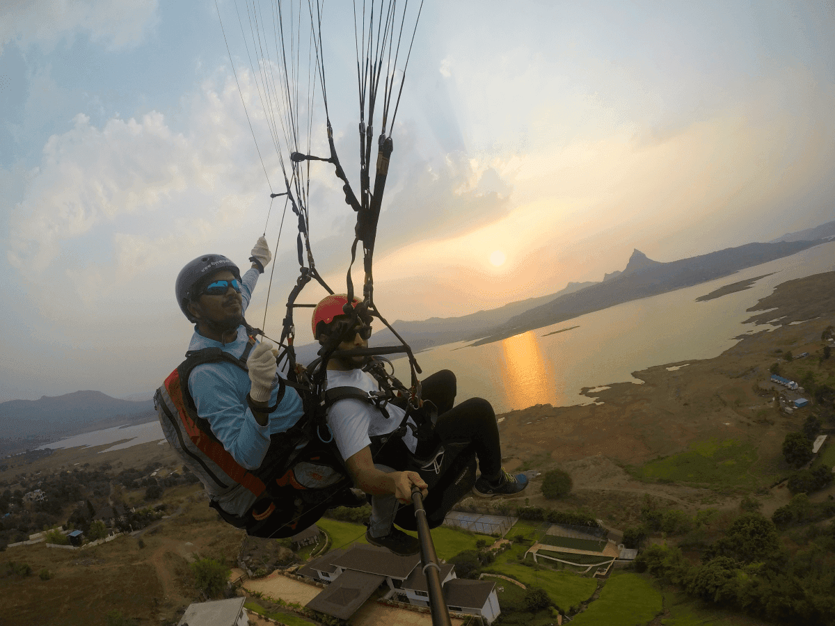 paragliding in kamshet